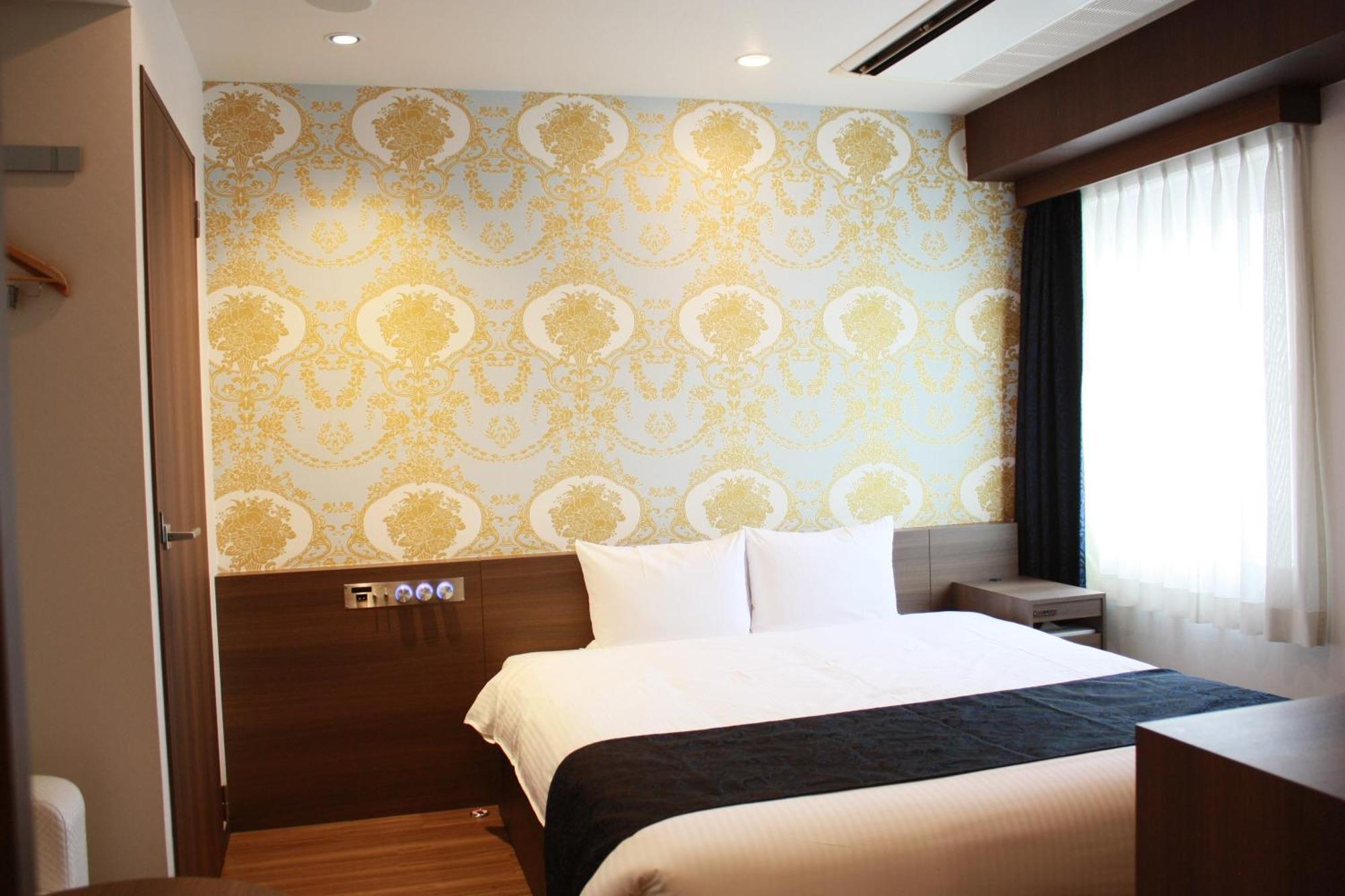 Hotel Vr Осака Екстериор снимка