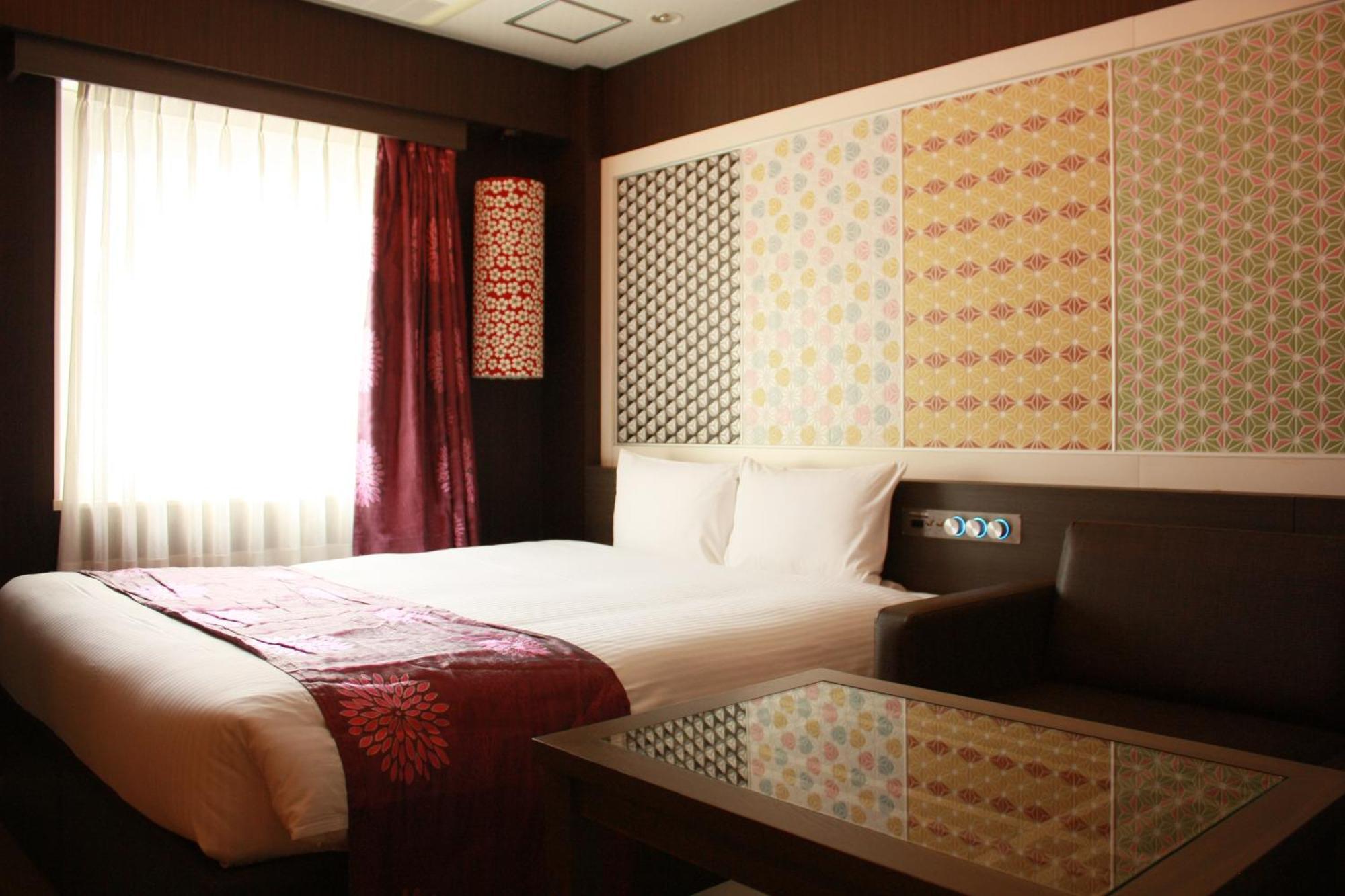 Hotel Vr Осака Екстериор снимка